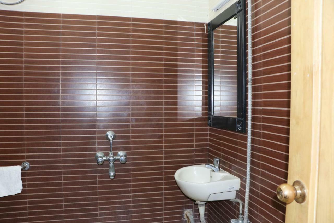 Ulo Sai Jayanth Hotel