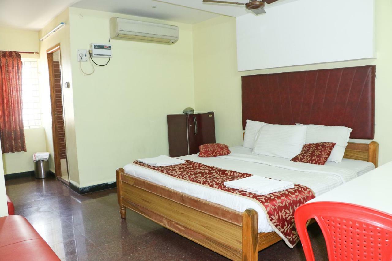 Hotel Ulo Sai Jayanth Chennai